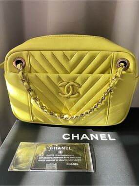 🚨SOLD  CHANEL Lime Yellow/ green Chevron Leather Crossbody Camera Bag